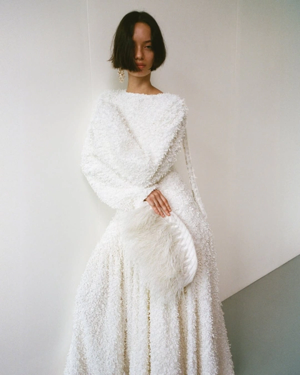 30 Chic Pouches for the Fashion Bride — photo 1