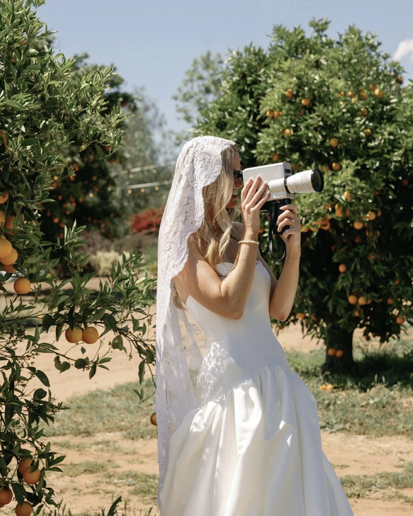 Bridesmaid Drama Entered the Group Chat? Here’s How to Handle It Gracefully — photo 1