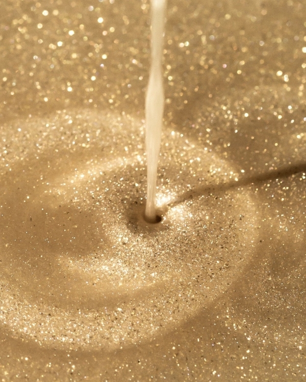 Best Body Luminizer | Top Glitter Body Oil | Body Gloss Products | Shimmers