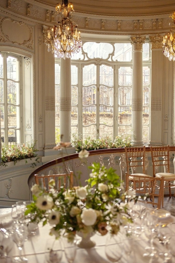 Florists Aesme Flower Studio