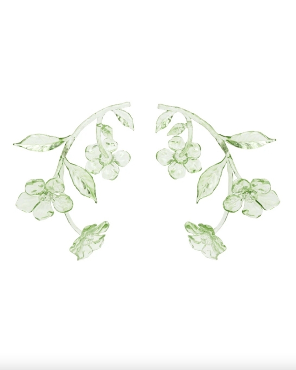 Floral Motif Jewelry for a Wedding Day