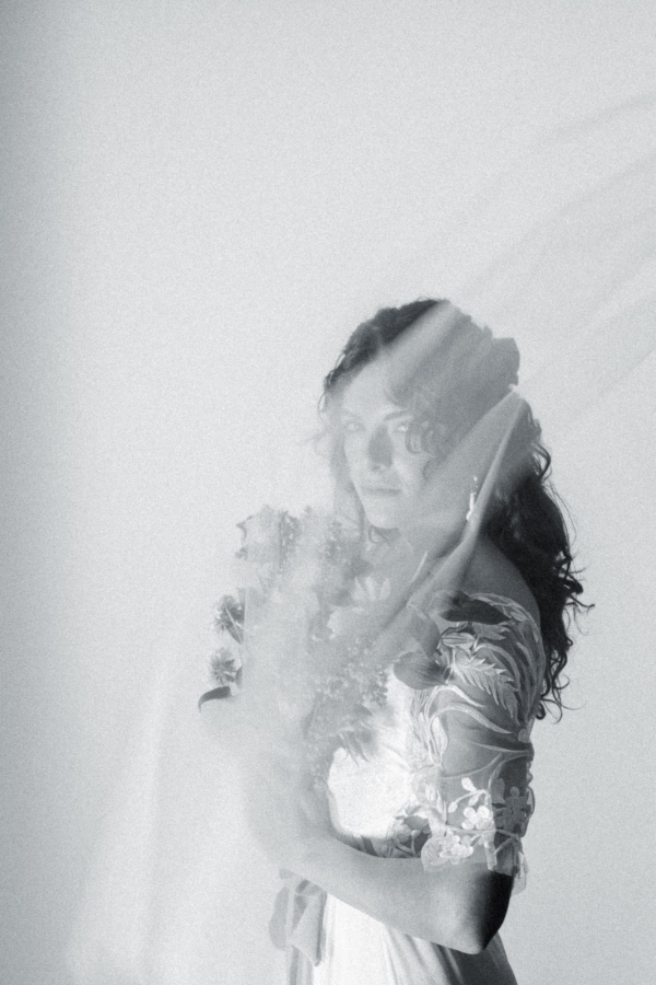 Unleashing Boldness: A Colorful Wedding Inspiration for Brides-to-Be