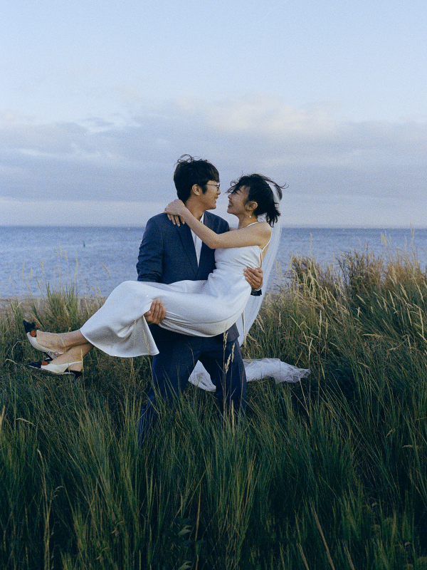 Photographers Lola Rong