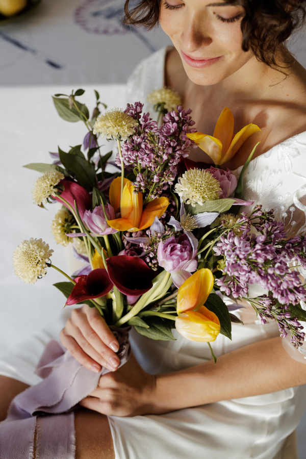 Unleashing Boldness: A Colorful Wedding Inspiration for Brides-to-Be