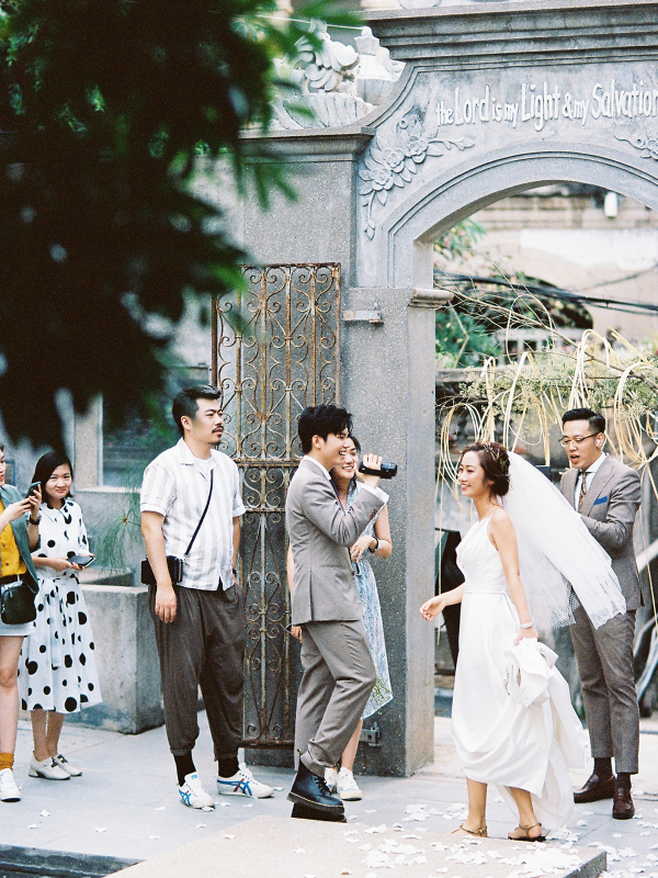 Photographers Lola Rong