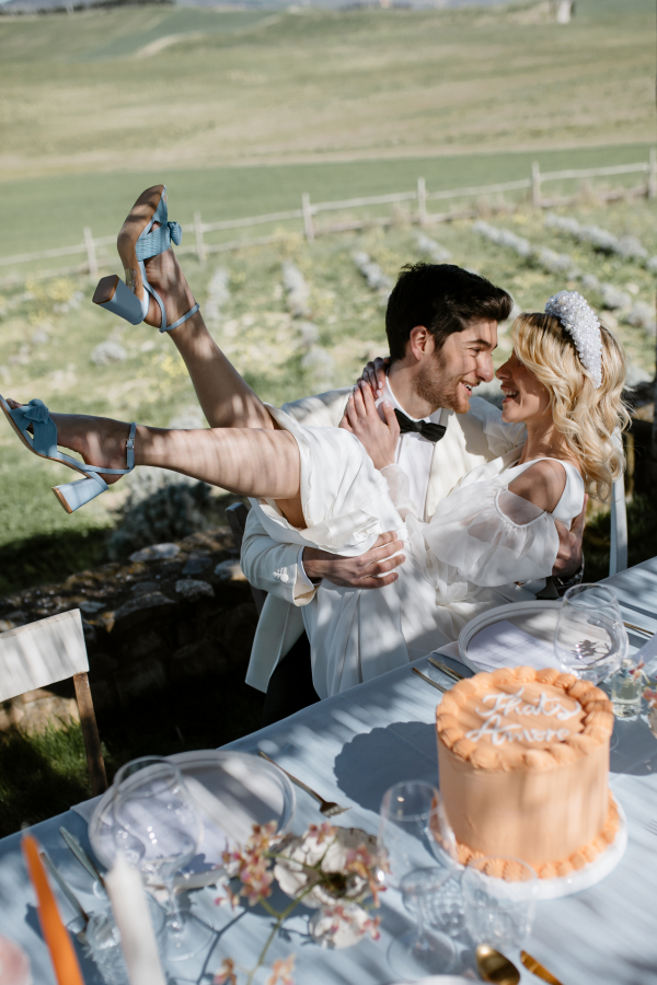 A Wedding Dream in Tuscany: Tranquil Majesty, Modern Attire, Fashionable Design, and Vibrant Captures