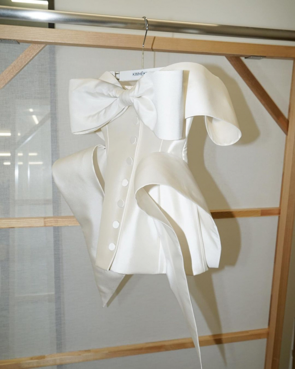 Stylish Mini Dresses for Brides