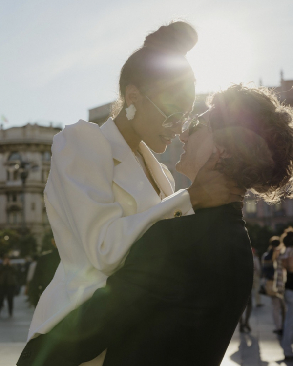 A Mesmerizing Sunset Love Story at the Milan Duomo