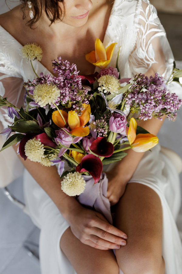 Unleashing Boldness: A Colorful Wedding Inspiration for Brides-to-Be