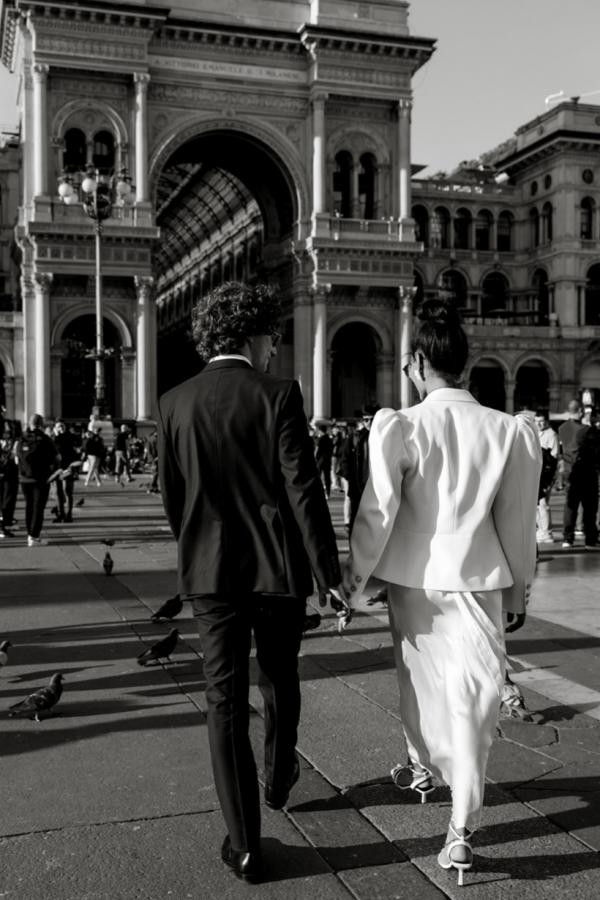 A Mesmerizing Sunset Love Story at the Milan Duomo