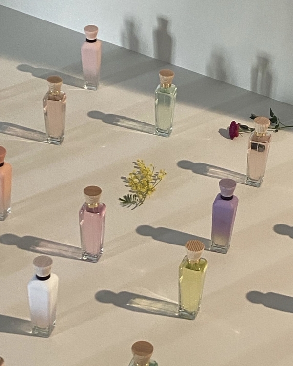 How to Pick Your Perfect Wedding Perfume