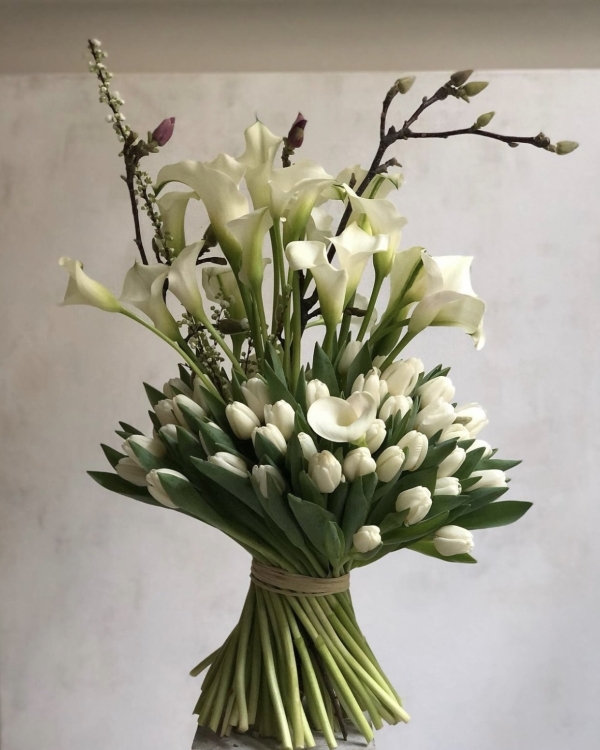 Calla Lily Arrangement Inspo | Beautiful Calla Lily Wedding Bouquets