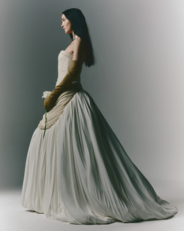 Beautiful and Trendy Wedding Dresses with Draped Details | Draped Bridal Inspiration