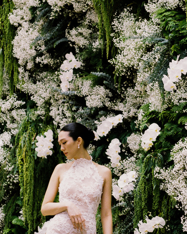 Chic Bangkok Wedding | Gorgeous Blueberry Wedding Cake