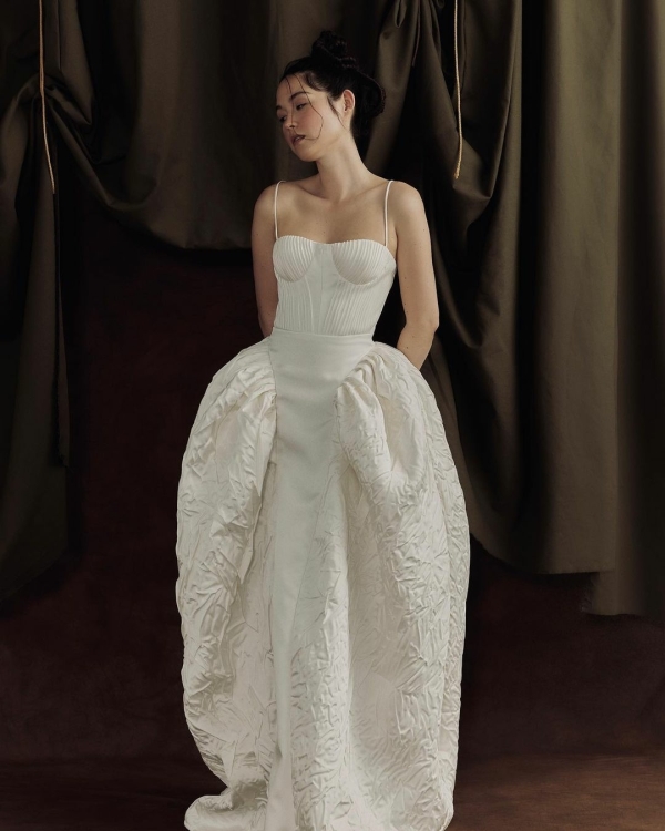 Bridal Trend: Voluminous Hips