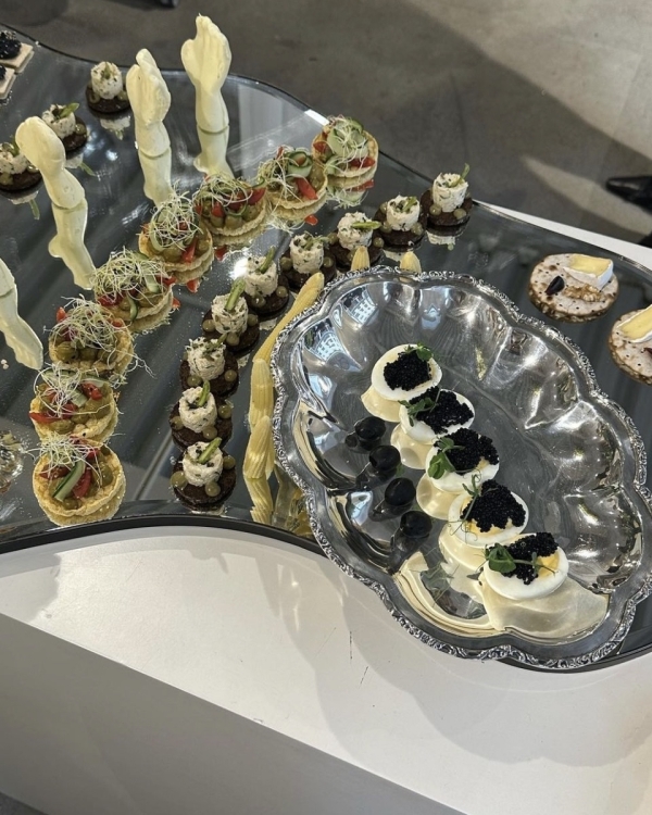 Inspiration for Grazing Tables | Food Styling and Event Planning Trend