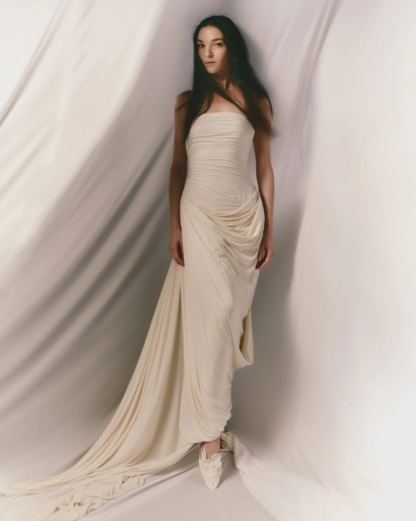 Beautiful and Trendy Wedding Dresses with Draped Details | Draped Bridal Inspiration