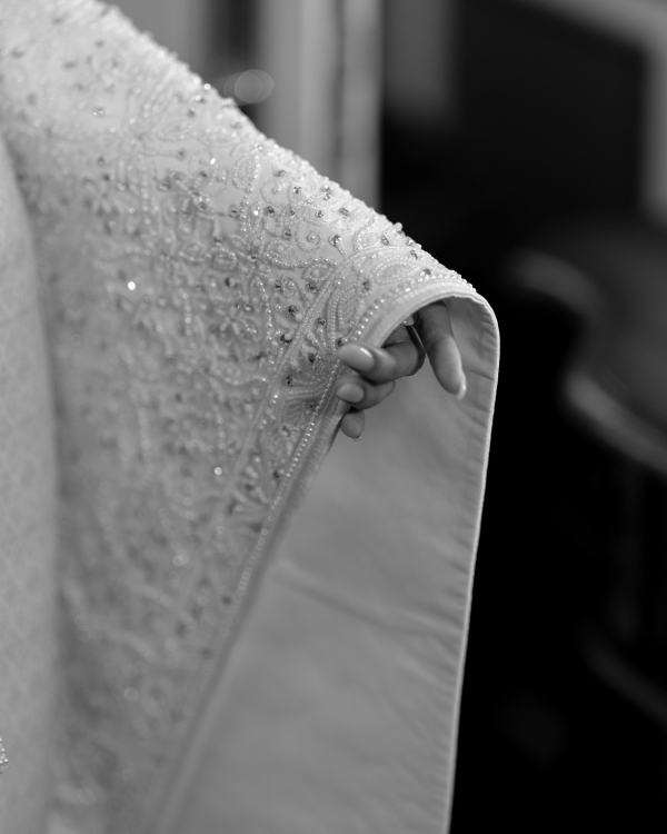 Chic Bangkok Wedding | Gorgeous Blueberry Wedding Cake