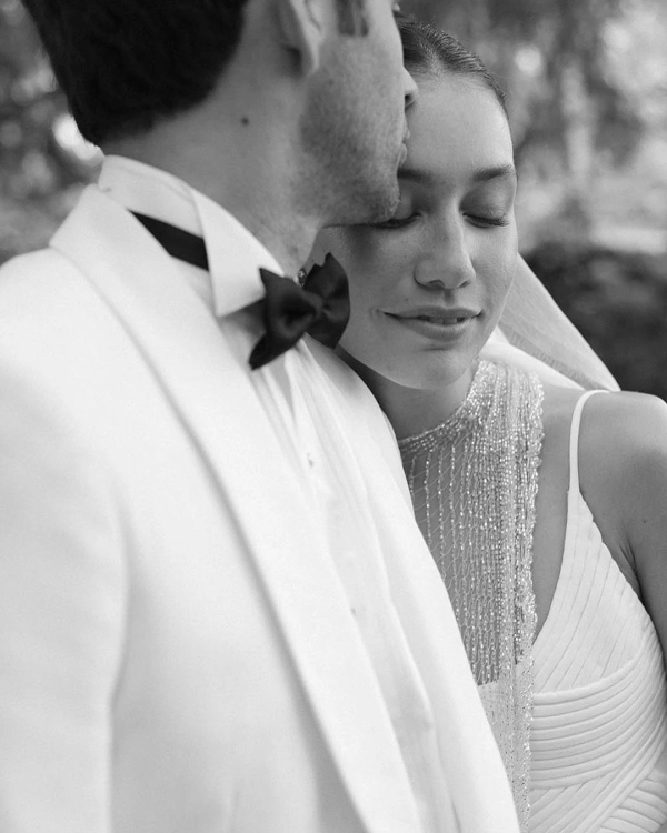 Changing Your Last Name After Marriage: Pros & Cons