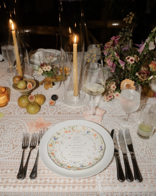 A Colorful & Relaxed Vintage Celebration in The Berkshires
