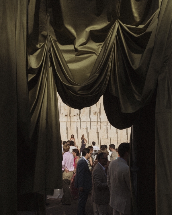 An Artistic Wedding Amongst a Breathtaking Quarry in Mallorca