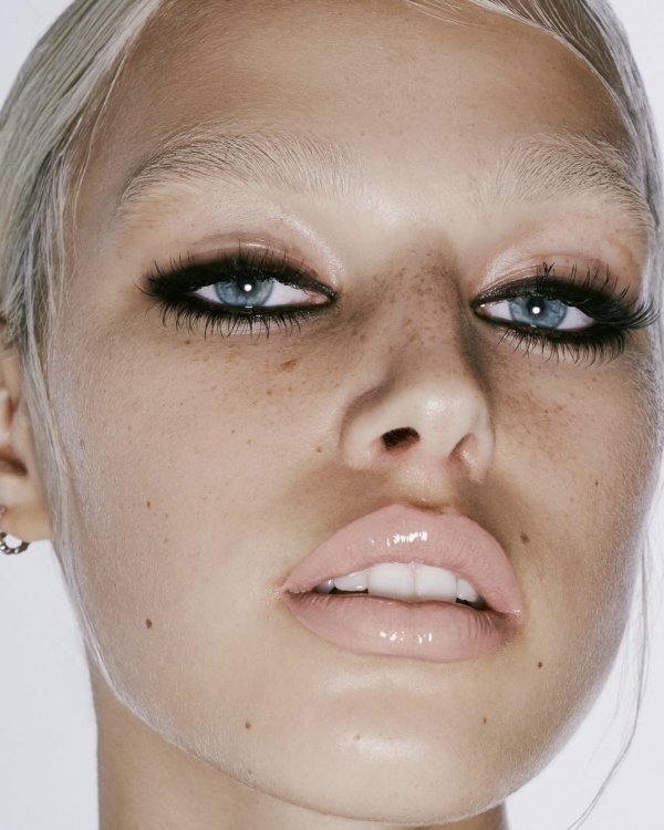 Bridal Teeth Whitening: How to Get a Camera-Ready Smile for Your Wedding