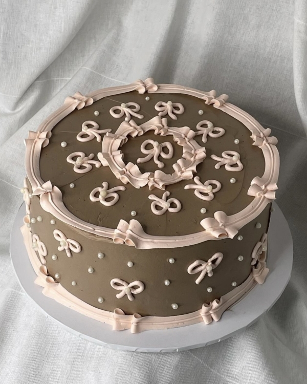 40 Irresistible Chocolate Brown Wedding Cakes and Desserts