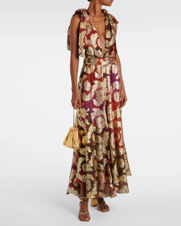 25 Stylish Dresses Perfect for a Chic Countryside Ranch Wedding