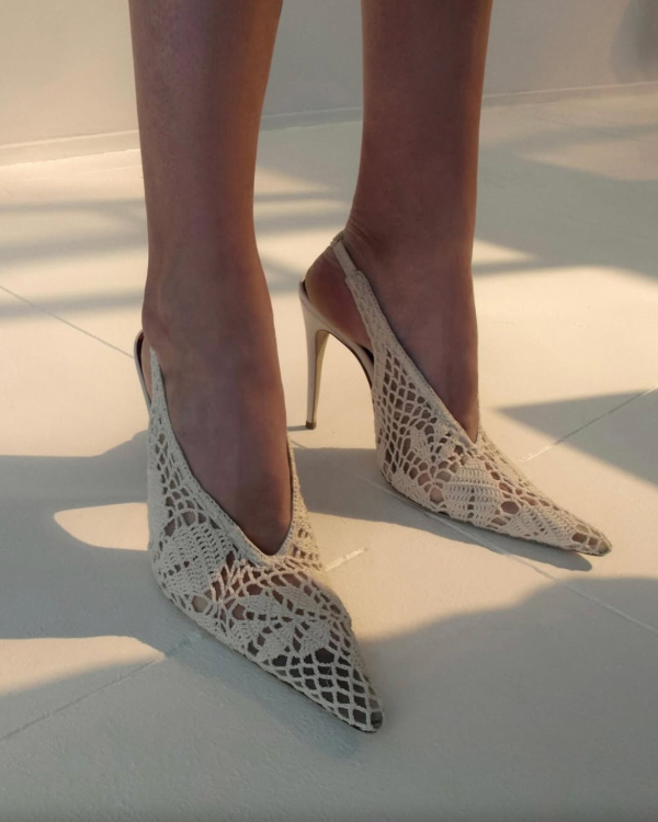 35 Ocean-Inspired Accessories to Complete Your Beach Bridal Look