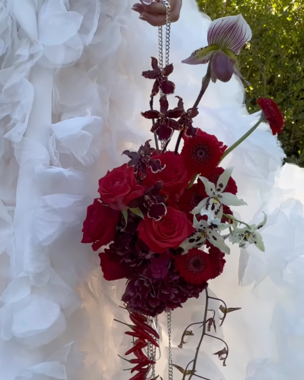 Trend: Clutch Bouquets