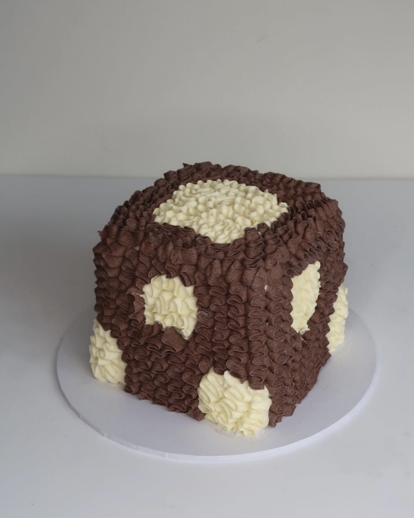 40 Irresistible Chocolate Brown Wedding Cakes and Desserts