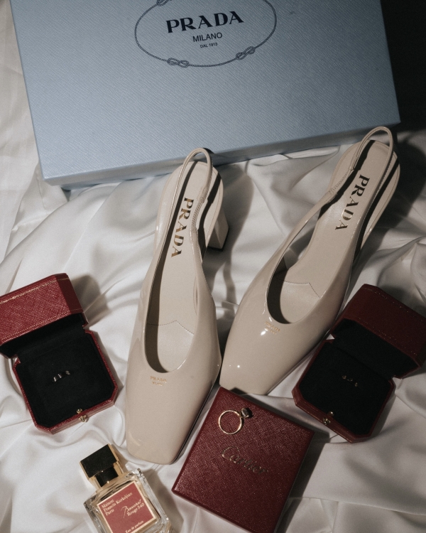 A Timeless Seaside Wedding on the Mediterranean Coast