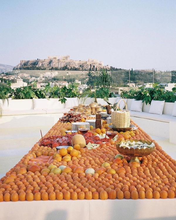 40 Creative Decor Ideas for a Tropical Wedding