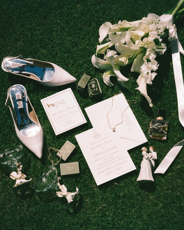 15 Best Wedding Photographers on the US East Coast | Professional Photography | Luxury Photographer and Videographer | Photo Studio