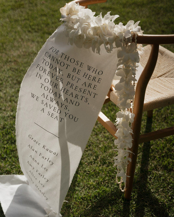 40 Creative Decor Ideas for a Tropical Wedding