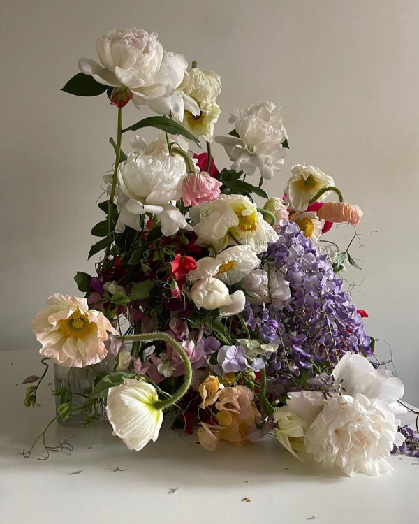 A Guide to the Best Wedding Flowers for Each Season