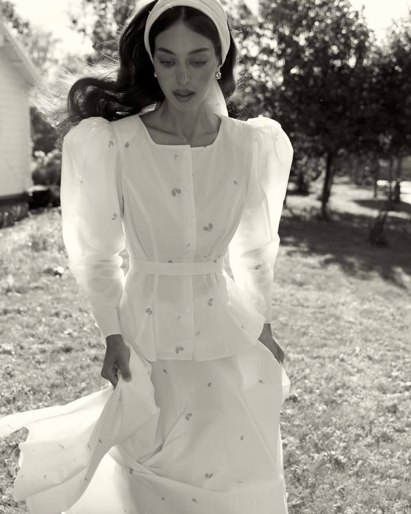 10 Ways to Style One Wedding Dress from Ceremony to Reception