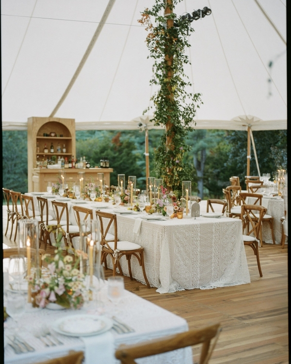 A Colorful & Relaxed Vintage Celebration in The Berkshires