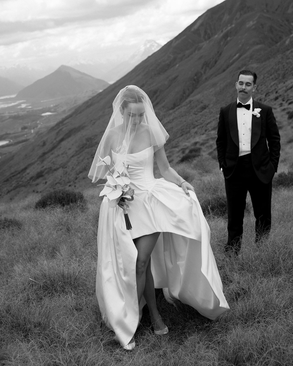 A High-End Wedding Amongst New Zealand's Cinematic Mountains