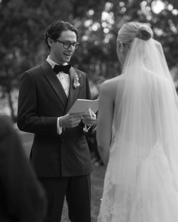 A Colorful & Relaxed Vintage Celebration in The Berkshires