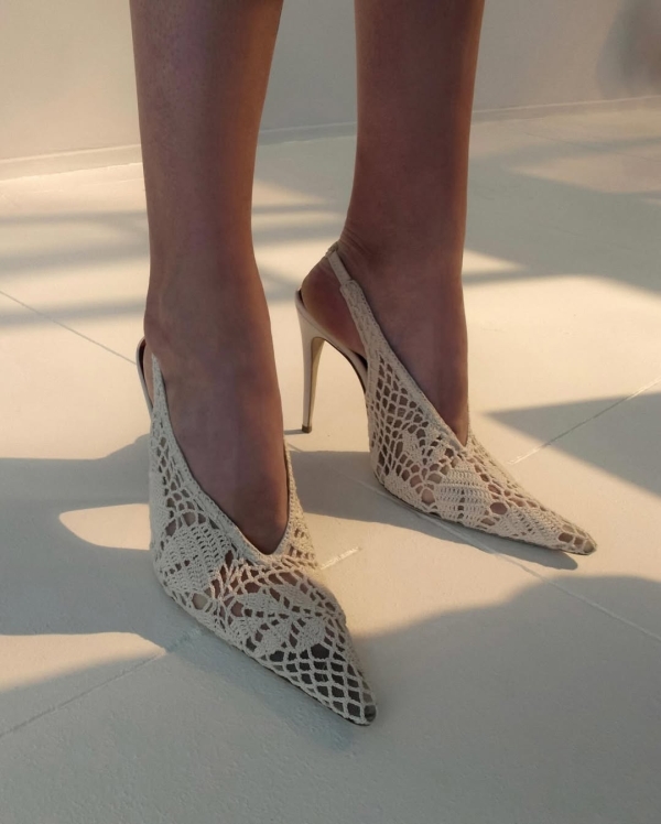 18 Chic Brands to Shop for Must-Have Bridal Accessories