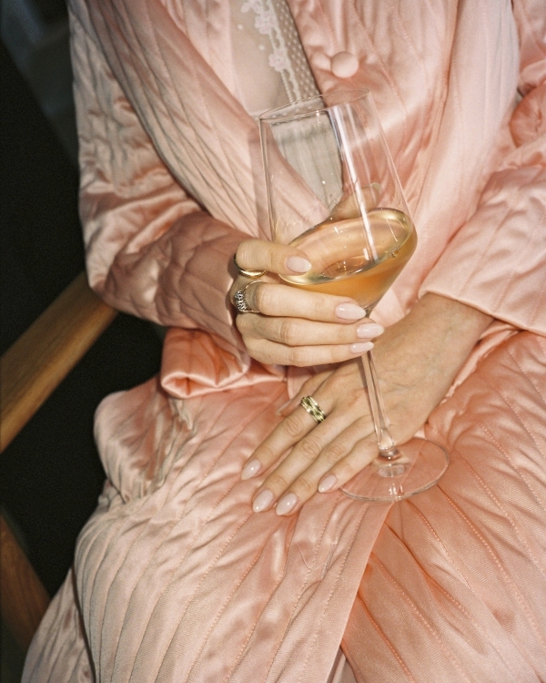 An Artistic Wedding Amongst a Breathtaking Quarry in Mallorca