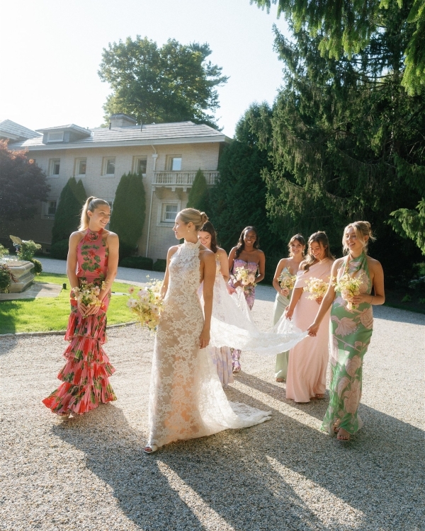 A Colorful & Relaxed Vintage Celebration in The Berkshires