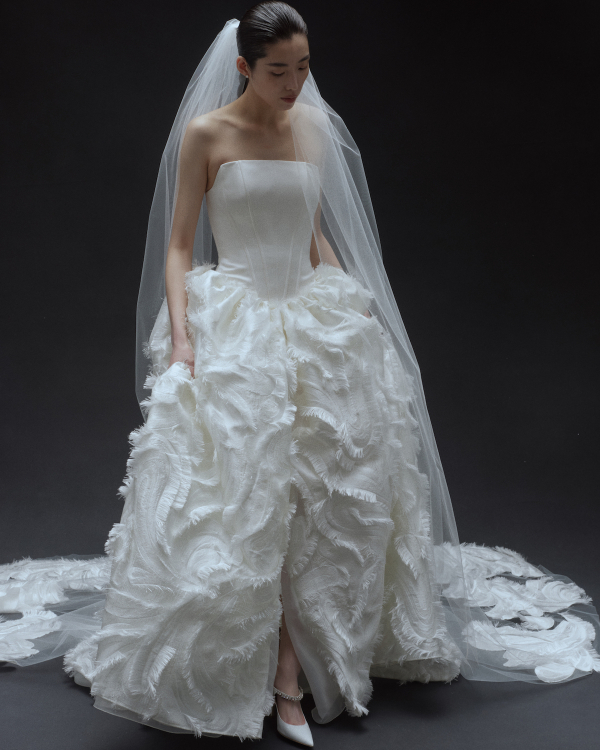 The Chicest Looks & Trends from the Spring '26 Bridal Collections