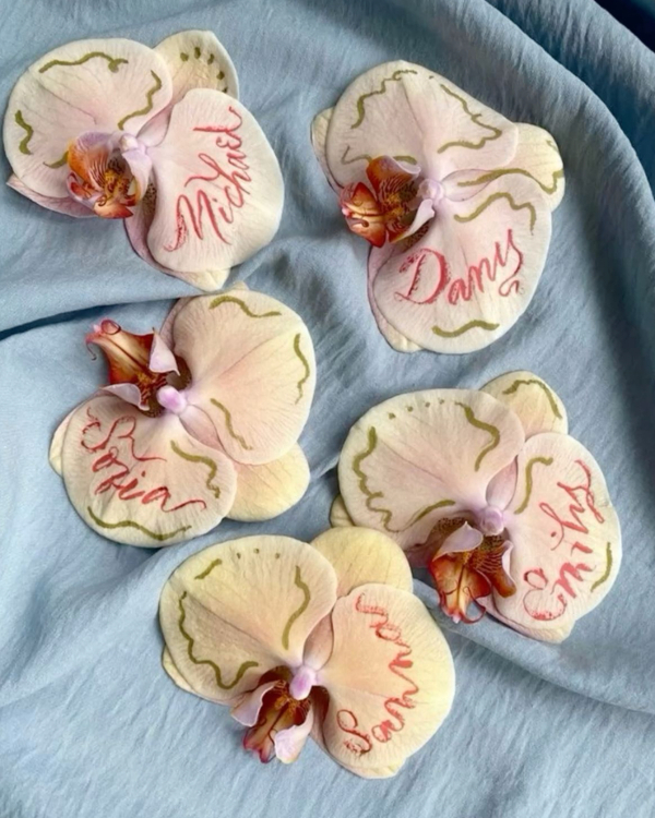 30 Creative Place Card Ideas for Summer Weddings & Events