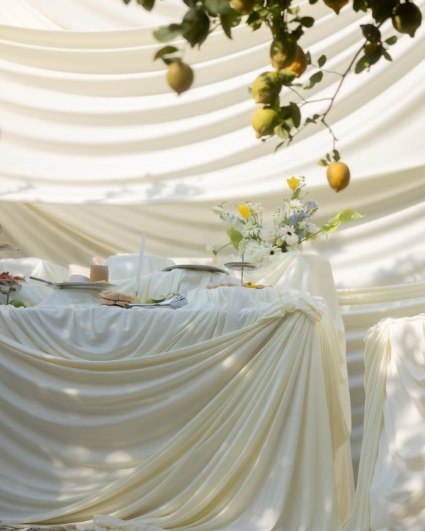 Trend: Yellow Event Design