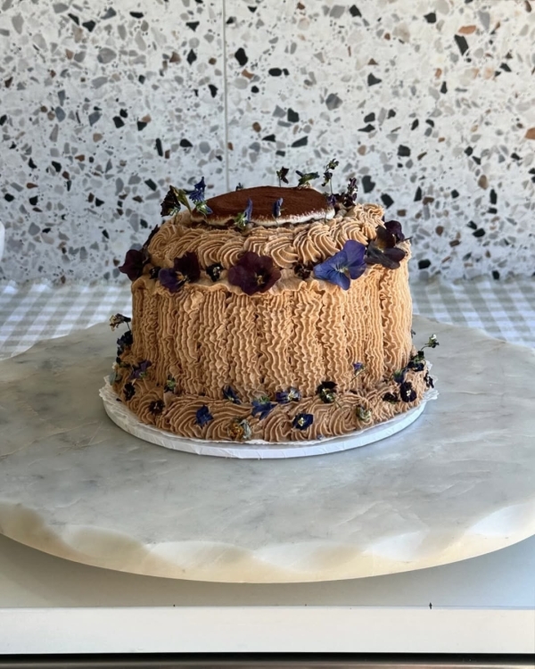 40 Irresistible Chocolate Brown Wedding Cakes and Desserts