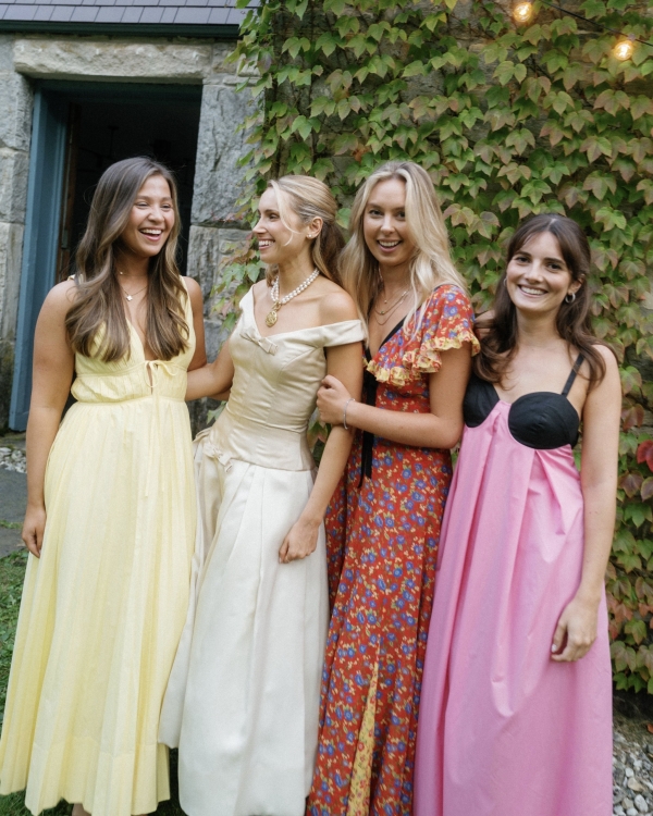 A Colorful & Relaxed Vintage Celebration in The Berkshires