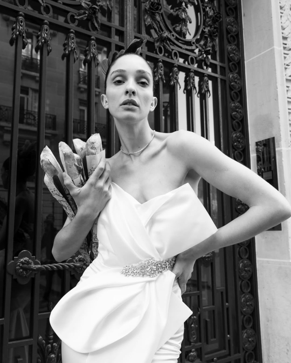 40 Fashionable Food-Infused Wedding Photography Ideas That Serve Style