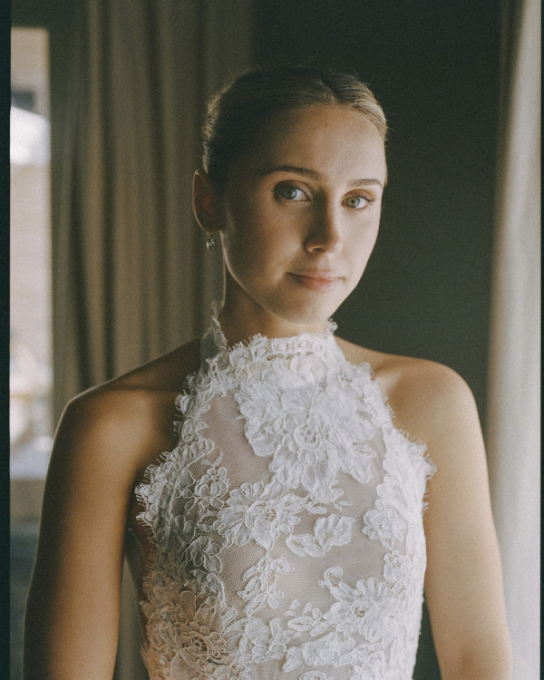 A Colorful & Relaxed Vintage Celebration in The Berkshires